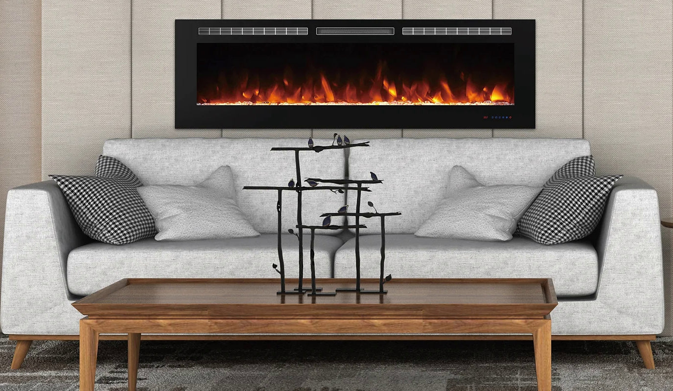 Gran chimenea eléctrica de pared Mystflame Galaxy 84 en el interior de la habitación